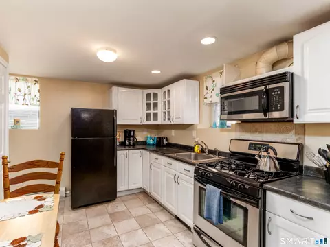 Kitchen - 30 Lucy St, Hamden, CT 06514 photo 5 of 6