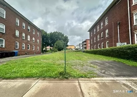 179 Broad St, New Britain, CT 06053