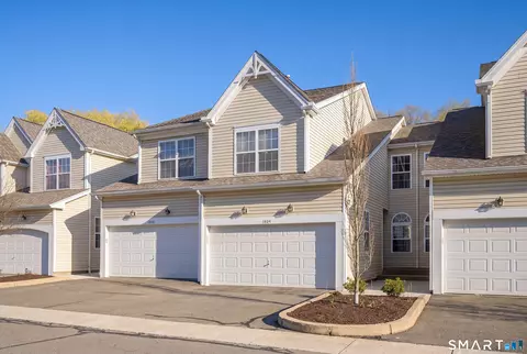 1804 Eaton Ct #1804, Danbury, CT 06811