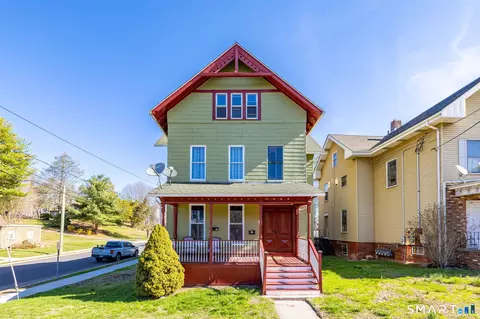 472 E Main St, Meriden, CT 06450