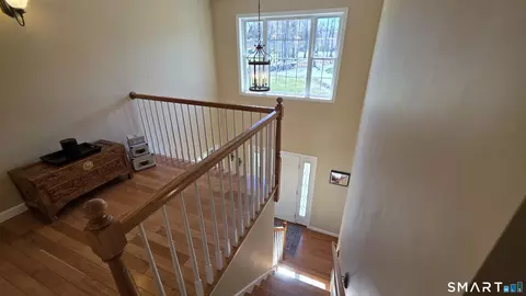 Entry Way - 32 Wright Rd, Killingly, CT 06239 photo 5 of 6