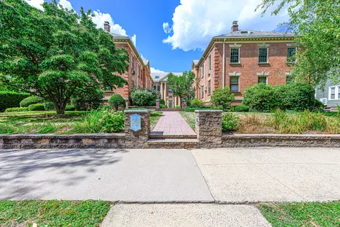 148 Everit St #F, New Haven, CT 06511