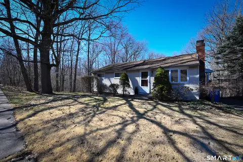 64 Northmont Rd Ext, Bristol, CT 06010