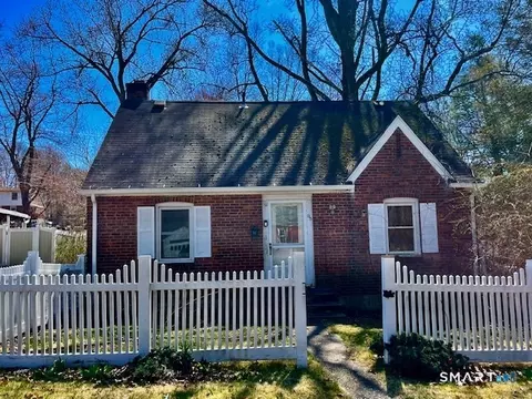 95 Birge Rd, Bristol, CT 06010