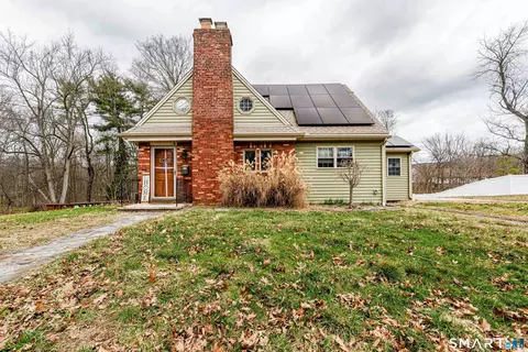 112 Orchard St, Meriden, CT 06450