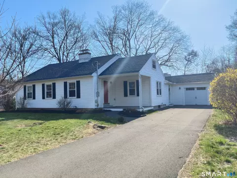 338 S Elm St, Wallingford, CT 06492