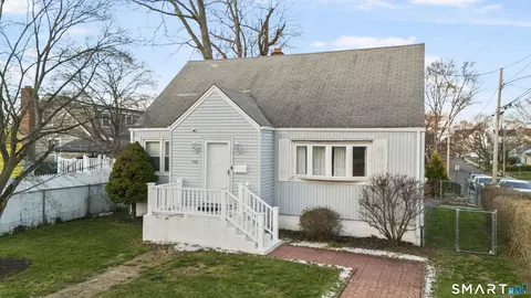 948 Wayne St, Bridgeport, CT 06606