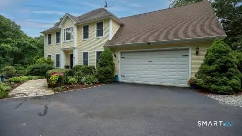 38 Groton Long Point Rd, Groton, CT 06340