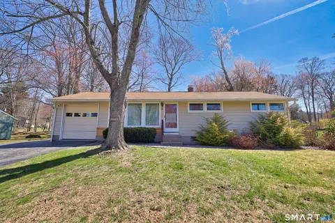 81 Wildwood Rd, Torrington, CT 06790