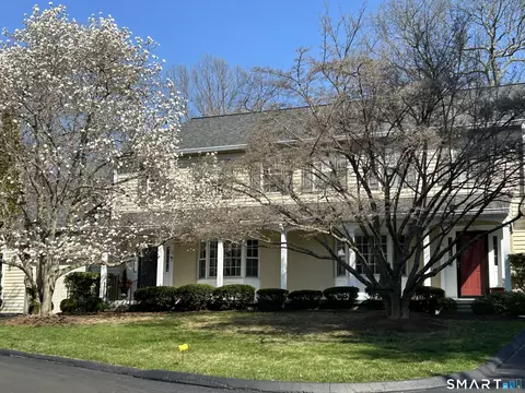 15 Cambridge Dr #15, Madison, CT 06443