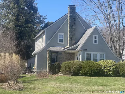 185 Cutspring Rd, Stratford, CT 06615