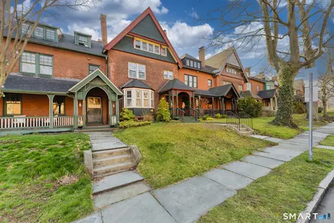 10 Columbia St, Hartford, CT 06106