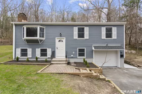 70 Dayton Rd, Redding, CT 06896
