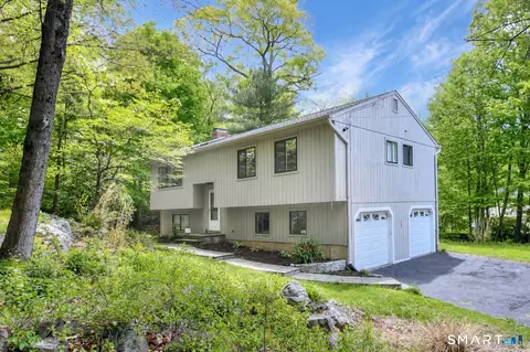 518 Bennetts Farm Rd, Ridgefield, CT 06877