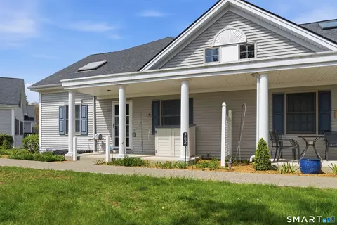 202 Stoney Way #202, New Fairfield, CT 06812