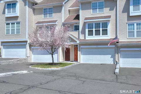 61 Tucker St #61, Danbury, CT 06810
