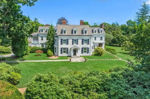 54 Main St, Ridgefield, CT 06877