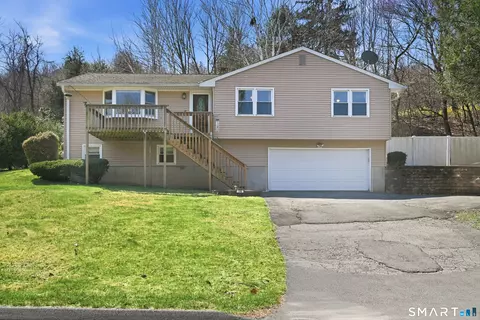 114 Beacon Valley Rd, Beacon Falls, CT 06403