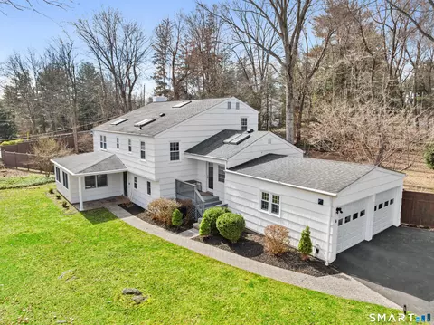 6 Gaxton Rd, Stamford, CT 06905