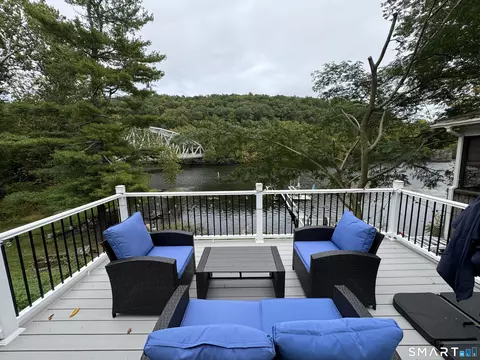 7 Pootatuck Park Rd, Newtown, CT 06482