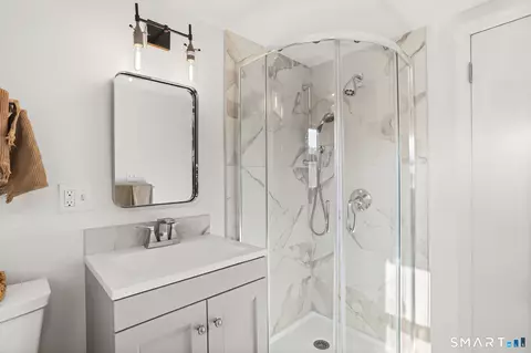 Bath - 53 Maple St, Darien, CT 06820 photo 1 of 3