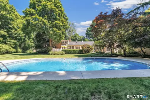 52 Mischa Hill Rd, Trumbull, CT 06611