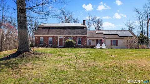 11 Old Woods Rd, Brookfield, CT 06804
