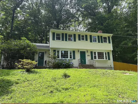 170 Bush Hill Rd, Manchester, CT 06040