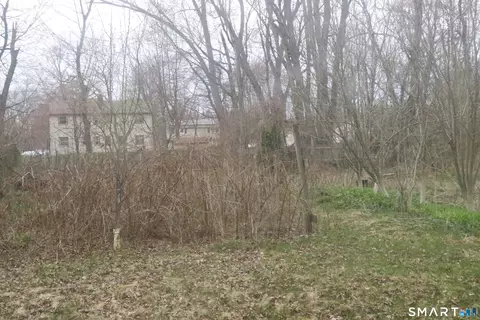 5 Arlington Rd, Bloomfield, CT 06002 photo 5