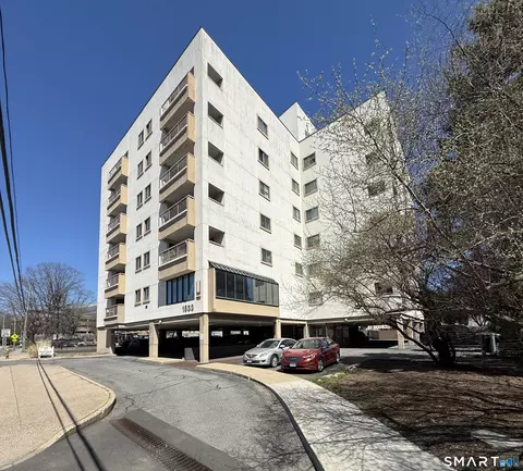 1633 Washington Blvd #4D, Stamford, CT 06902