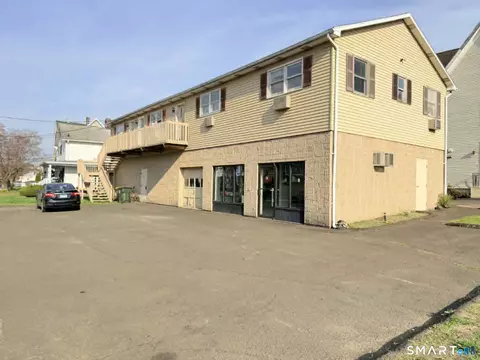 94 South St, Danbury, CT 06810