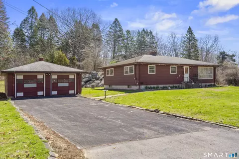 76 Lucas Park Rd, Norwich, CT 06360