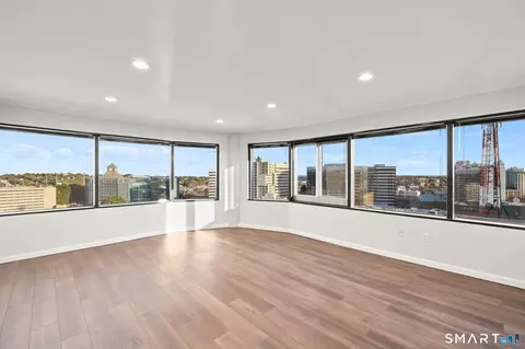 127 Greyrock Pl #1712, Stamford, CT 06901