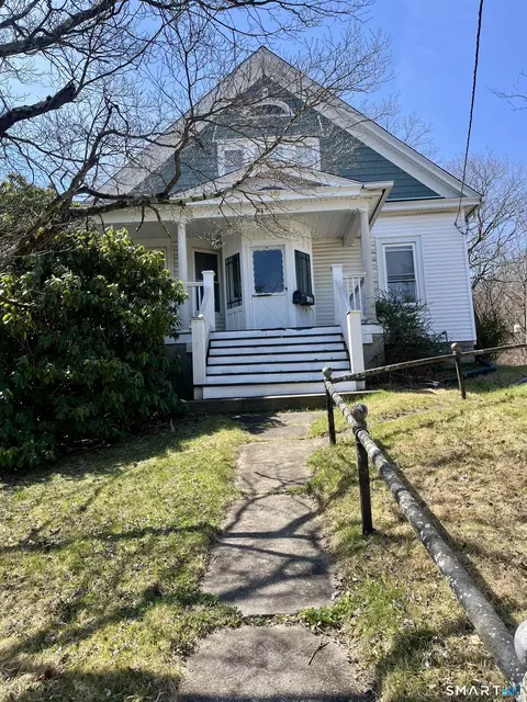 467 Bunker Hill Ave, Waterbury, CT 06708