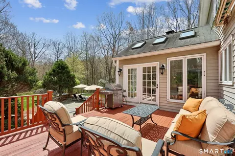 Exterior - 86 Quail Run, Madison, CT 06443 photo 4 of 4