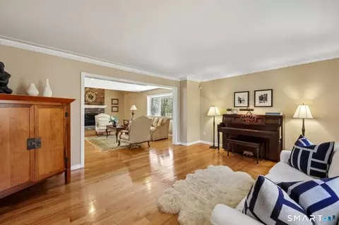 Living - 86 Quail Run, Madison, CT 06443 photo 2 of 3