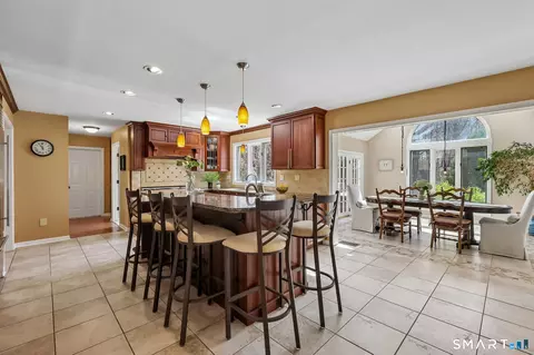 Kitchen - 86 Quail Run, Madison, CT 06443 photo 3 of 3