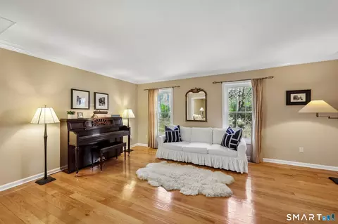 Living - 86 Quail Run, Madison, CT 06443 photo 1 of 3