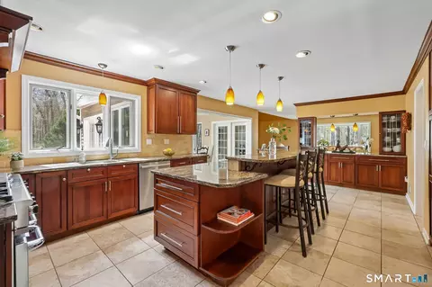 Kitchen - 86 Quail Run, Madison, CT 06443 photo 1 of 3