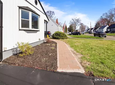 148 Central Ave, West Haven, CT 06516