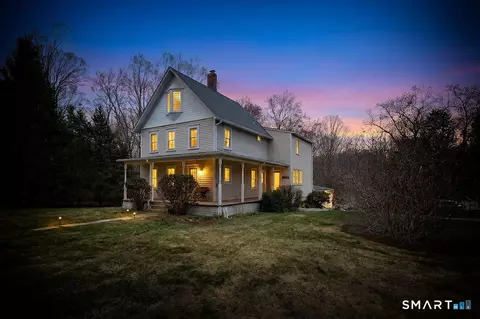 82 Pin Pack Rd, Ridgefield, CT 06877