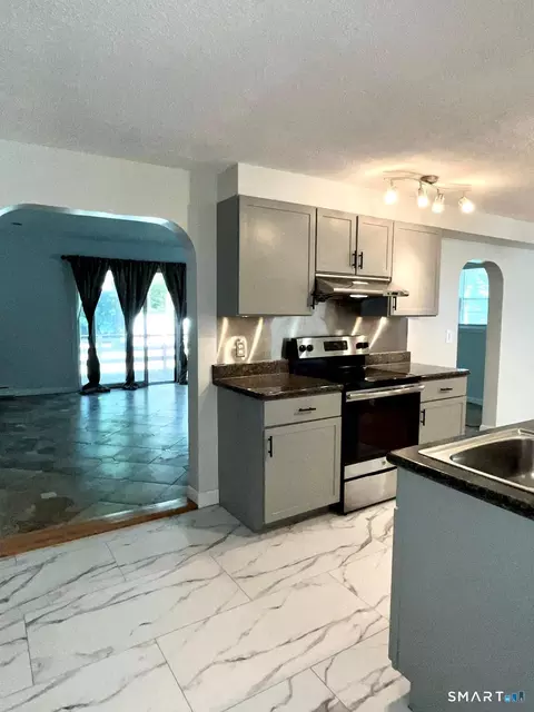 Kitchen - Undisclosed, Hamden, CT 06517 photo 4 of 4