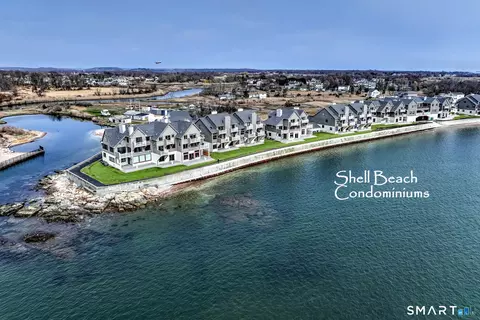 2 Old Town Hwy #39, East Haven, CT 06512