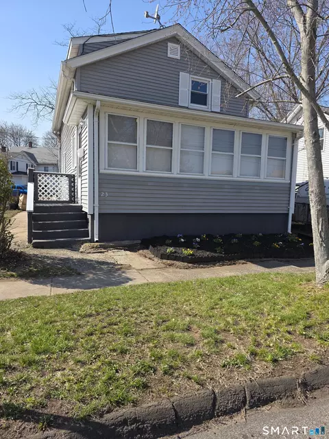 23 West St, Wallingford, CT 06492