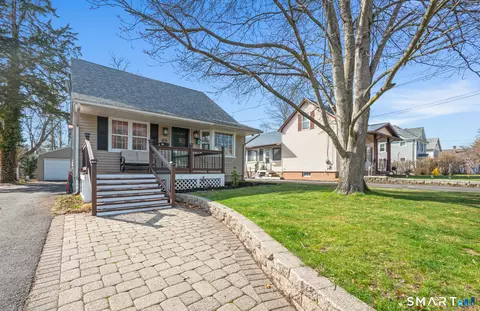 26 Doane St, Manchester, CT 06040