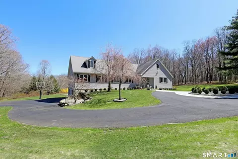 15 Dayton Rd, Redding, CT 06896