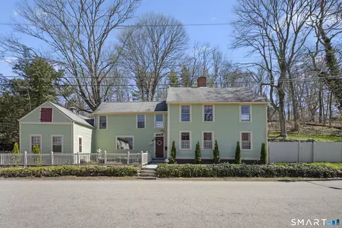 371 Washington St, Norwich, CT 06360