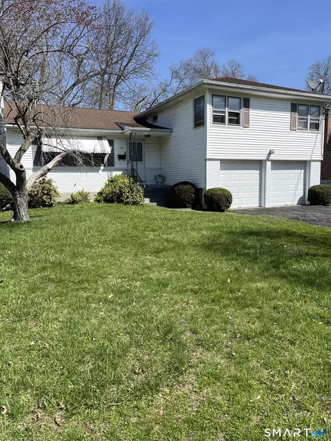 94 Lyman Rd, West Hartford, CT 06117