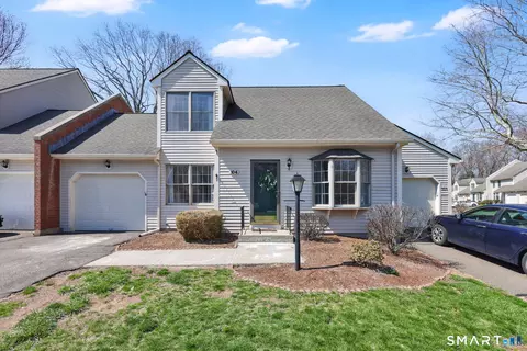 104 Carriage House House House #104, Enfield, CT 06082