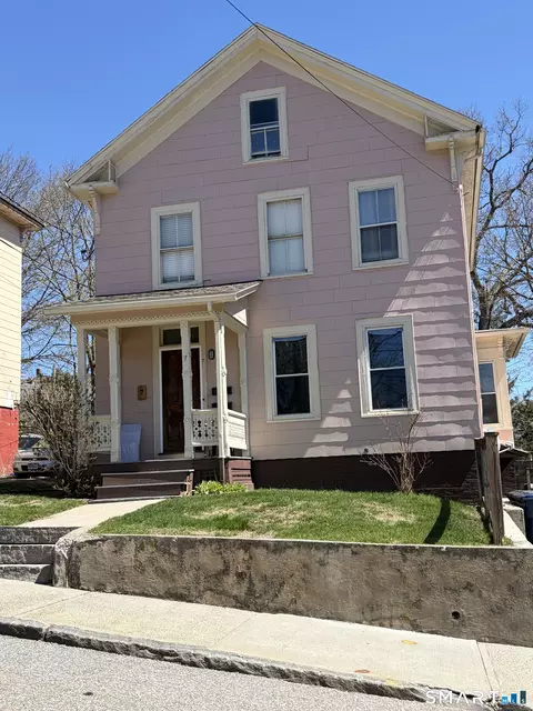 7 Turner St, Willimantic, CT 06226